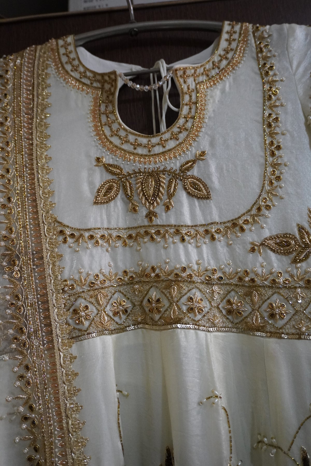 Elegant Off-White Pakistani Style Anarkali Suit with Pakistani Salwar & Handwork